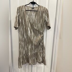 Vero Moda - Flowy Casual Short Sleeve Office Wear Mini Midi Dress in Size L